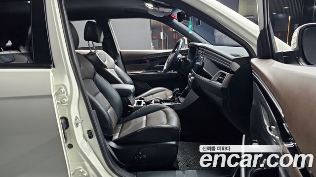 KG Mobility (SsangYong) Beautiful Korando Gasoline 1.5 2WD C7 2023 — фото 10