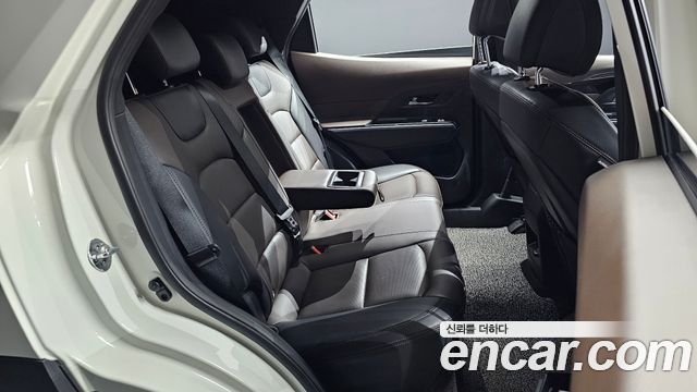 KG Mobility (SsangYong) Beautiful Korando Gasoline 1.5 2WD C7 2023 — фото 12