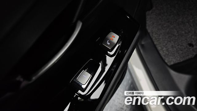 KG Mobility (SsangYong) Beautiful Korando Gasoline 1.5 2WD C7 2023 — фото 19