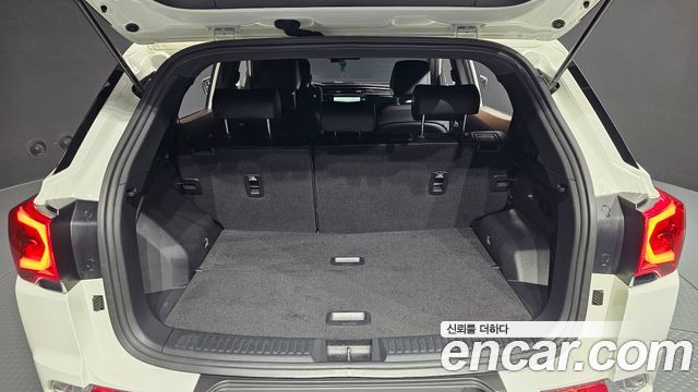 KG Mobility (SsangYong) Beautiful Korando Gasoline 1.5 2WD C7 2023 — фото 20