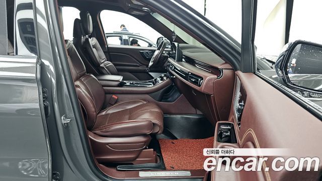 Lincoln Aviator (II) 3.0 Black Label AWD 2021 — фото 15