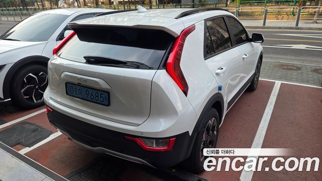 Kia Niro EV Air 2024 — фото 4