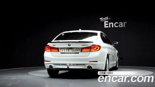BMW 5 Series (G30) 520d xDrive Luxury Plus 2020 — фото 4
