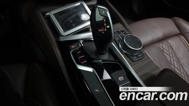 BMW 5 Series (G30) 520d xDrive Luxury Plus 2020 — фото 9