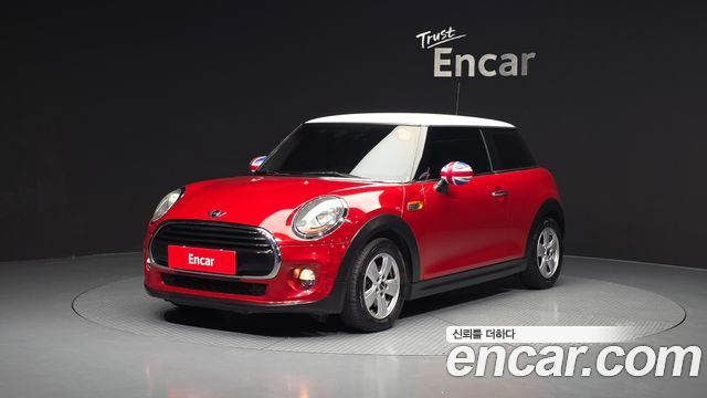 MINI Cooper Standard Third Generation 2017 — фото 1