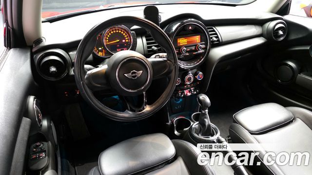 MINI Cooper Standard Third Generation 2017 — фото 7