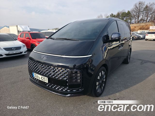Hyundai Staria 4WD Lounge 9-Seater Inspiration 2022 — фото 3
