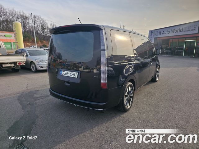 Hyundai Staria 4WD Lounge 9-Seater Inspiration 2022 — фото 5