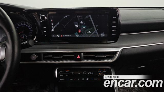 Kia K5 (III) 2.0 Prestige 2021 — фото 12