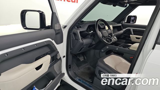Land Rover Defender (L663) 130 P400 X-Dynamic HSE 2023 — фото 11