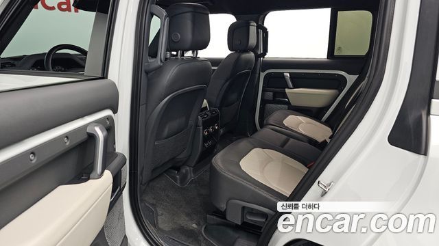 Land Rover Defender (L663) 130 P400 X-Dynamic HSE 2023 — фото 12