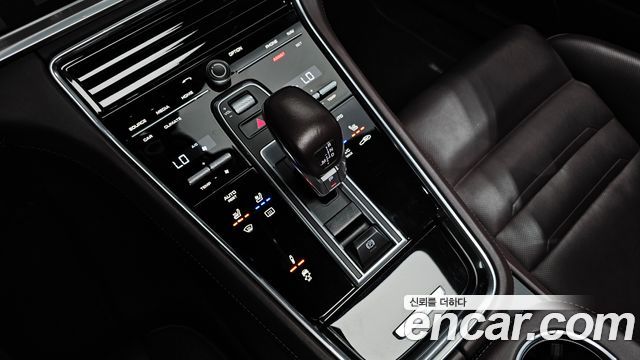 Porsche Panamera (971) 2.9 4S 2018 — фото 9