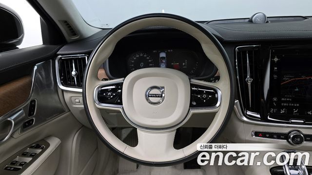 Volvo S90 T8 AWD Excellence 2020 — фото 17