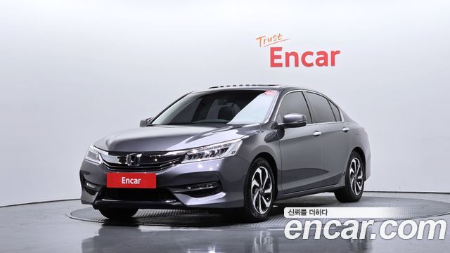 Honda Accord 2.4 9th 2016 — фото 1