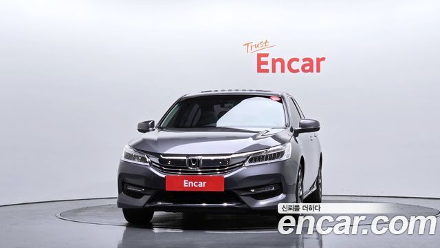 Honda Accord 2.4 9th 2016 — фото 3