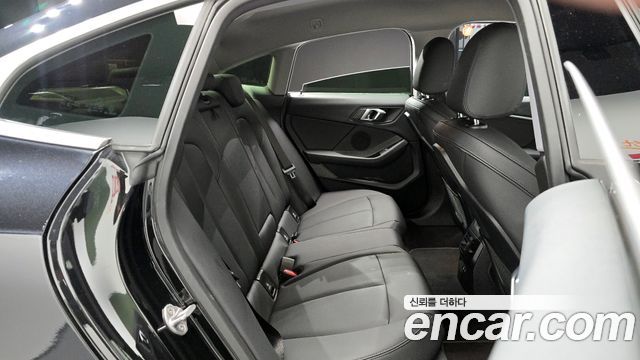 BMW 2 Series Gran Coupe (F44) 220i Sport 2024 — фото 12