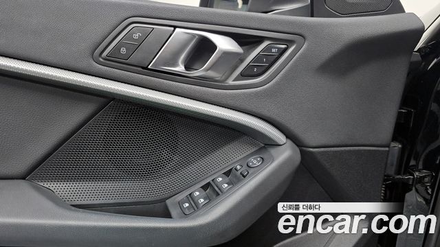 BMW 2 Series Gran Coupe (F44) 220i Sport 2024 — фото 18