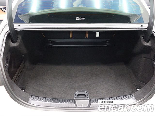 Mercedes-Benz E-Class (W214) E200 Avantgarde 2025 — фото 5