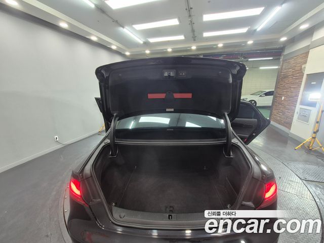 Audi A8 50 TDI Quattro D4 2015 — фото 4