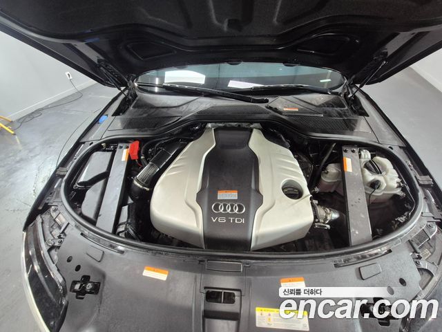 Audi A8 50 TDI Quattro D4 2015 — фото 6