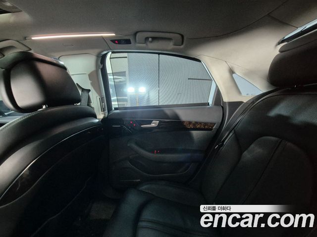 Audi A8 50 TDI Quattro D4 2015 — фото 18