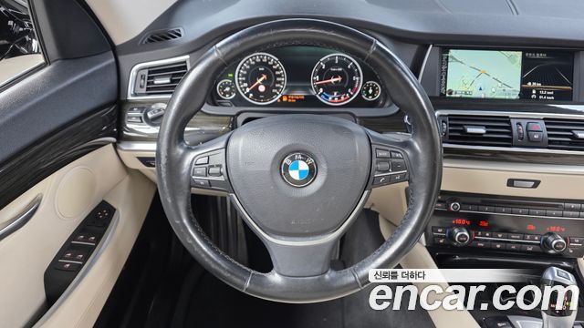 BMW 5 Series GT (F07) GT 30d xDrive 2016 — фото 13