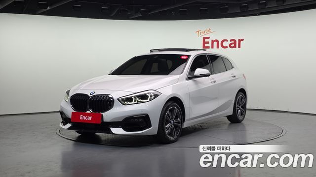 BMW 1 Series (F40) 120i Sports 2024 — фото 1