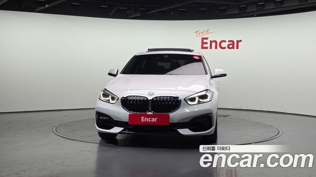 BMW 1 Series (F40) 120i Sports 2024 — фото 3