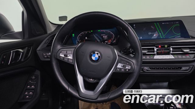 BMW 1 Series (F40) 120i Sports 2024 — фото 13