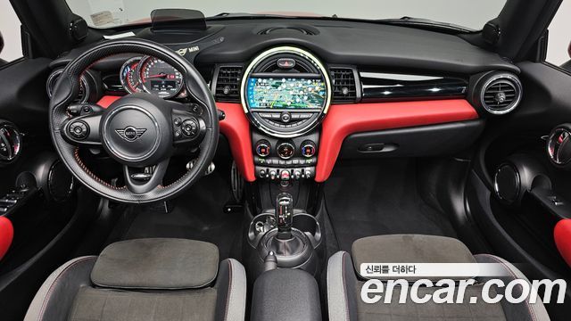 MINI Cooper S Convertible JCW 3rd 2020 — фото 7