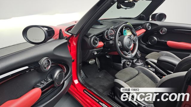 MINI Cooper S Convertible JCW 3rd 2020 — фото 10