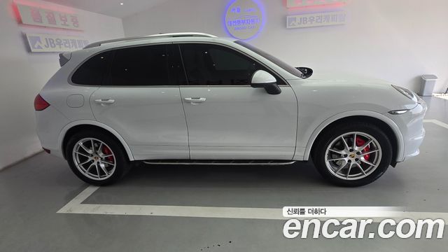 Porsche Cayenne 3.0 Diesel Platium Edition 958 2014 — фото 7