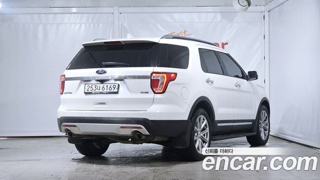 Ford Explorer 2.3 Limited 4WD 5th 2016 — фото 2