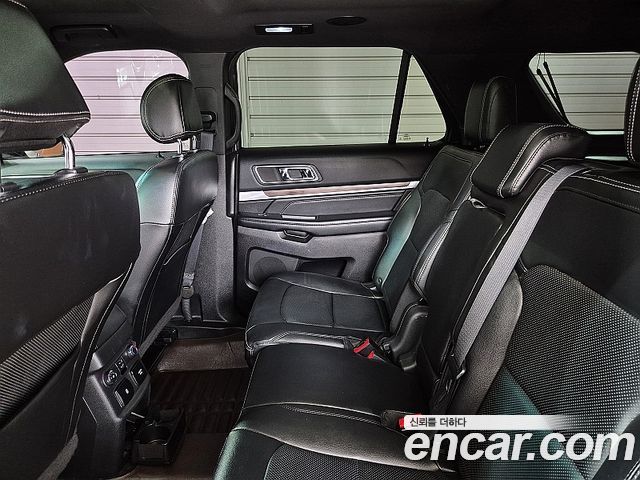 Ford Explorer 2.3 Limited 4WD 5th 2016 — фото 10