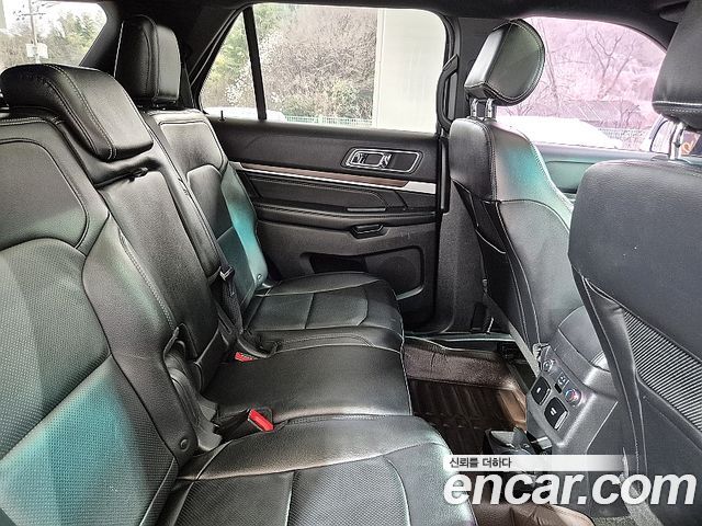 Ford Explorer 2.3 Limited 4WD 5th 2016 — фото 15