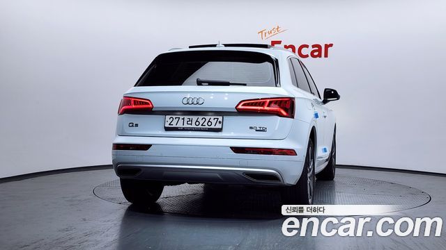 Audi Q5 (FY) 50 TDI Quattro Premium 2020 — фото 4