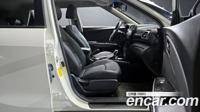 KG Mobility (SsangYong) Tivoli 1.5 2WD V7 2024 — фото 10