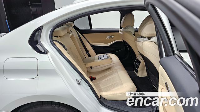 BMW 3 Series (G20) 320i M Sport 2023 — фото 11