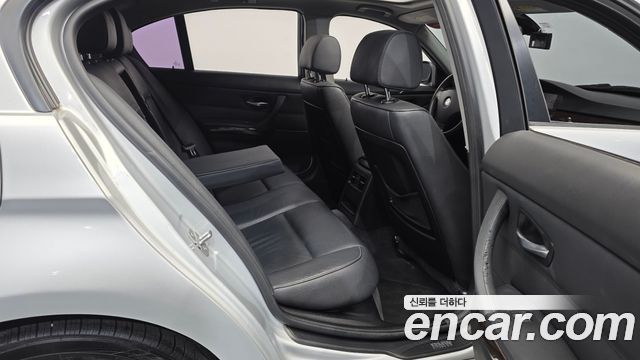 BMW 3 Series (E90) 320i Sedan CP 2011 — фото 12