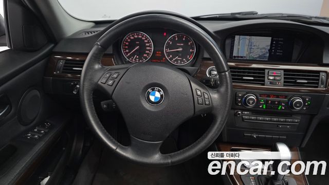 BMW 3 Series (E90) 320i Sedan CP 2011 — фото 13