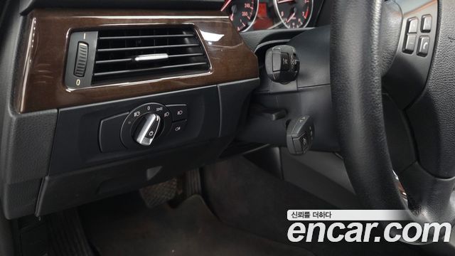 BMW 3 Series (E90) 320i Sedan CP 2011 — фото 14