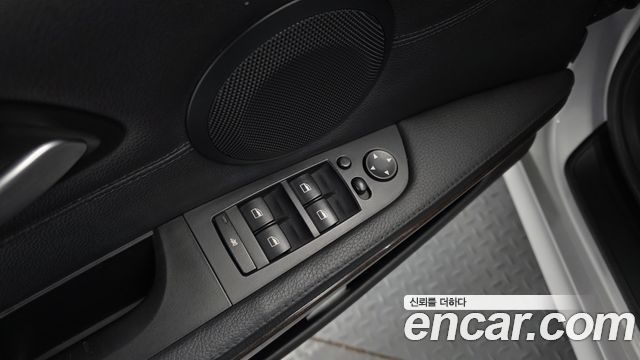 BMW 3 Series (E90) 320i Sedan CP 2011 — фото 18