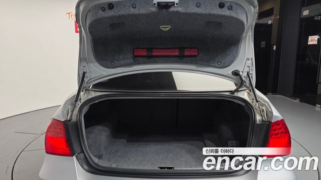BMW 3 Series (E90) 320i Sedan CP 2011 — фото 20