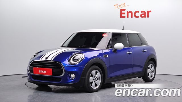 MINI Cooper 5Door Standard 3rd