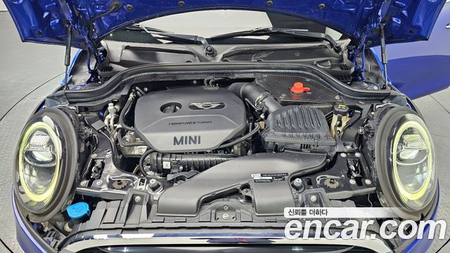 MINI Cooper 5Door Standard 3rd 2019 — фото 6
