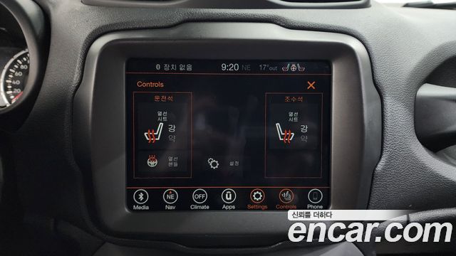 Jeep Renegade 2.4 Limited 2019 — фото 18