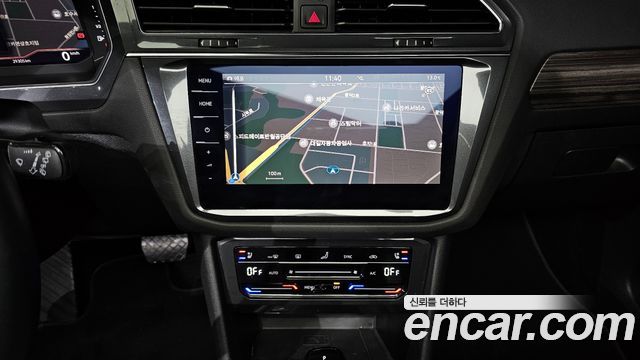 Volkswagen Tiguan Allspace 2.0 TSI Prestige 2023 — фото 19