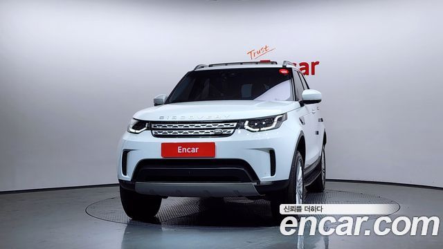 Land Rover Discovery 5 3.0 TD6 HSE Luxury 2018 — фото 3