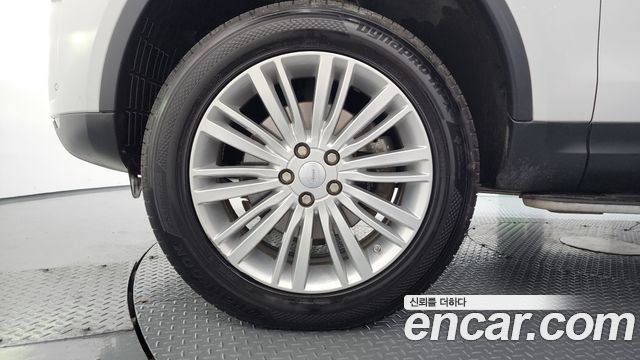 Land Rover Discovery 5 3.0 TD6 HSE Luxury 2018 — фото 5