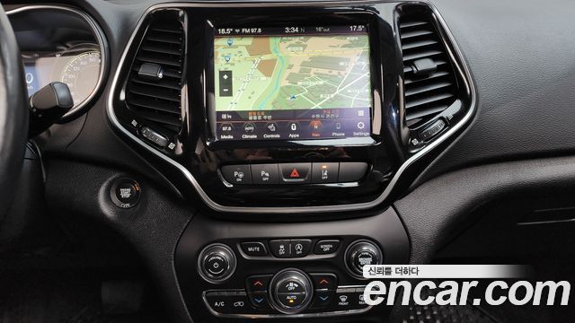 Jeep Cherokee (KL) 2.4 Limited AWD 2021 — фото 14